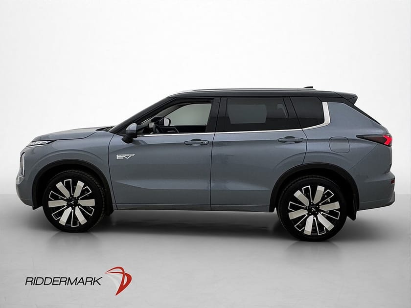 Bild 2 av Mitsubishi Outlander PHEV 4WD Instyle Pano Yamaha 360° HUD