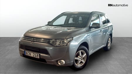 Mitsubishi Outlander PHEV 2.0 Plug-in Hybrid  4WD