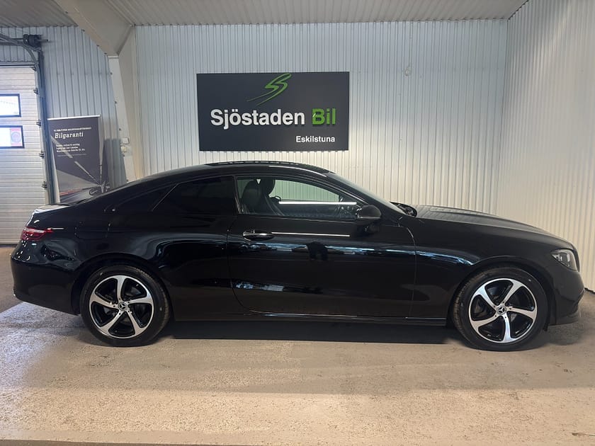 Bild 5 av Mercedes-Benz E 200 4MATIC Coupé 9G-Tronic Avantgarde Drag/360kam/Navi