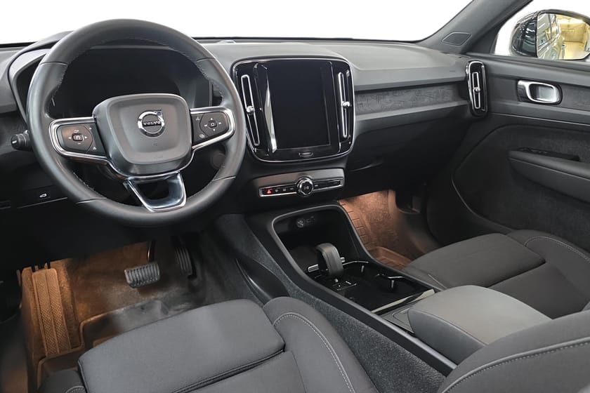 Bild 3 av Volvo XC40 Recharge Twin Plus/Värmepump/Driver Assistance/kamera