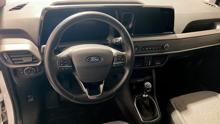 Bild 4 av Ford Tourneo Courier 1.0 EcoBoost 125hk drag