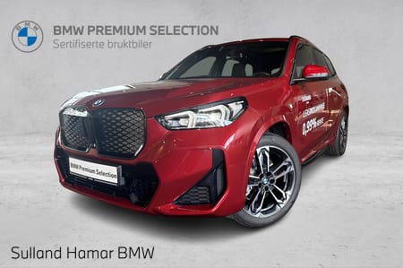 BMW iX1 xDrive30 Fully Charged M-SPORT PANO 19" SORT GRILL
