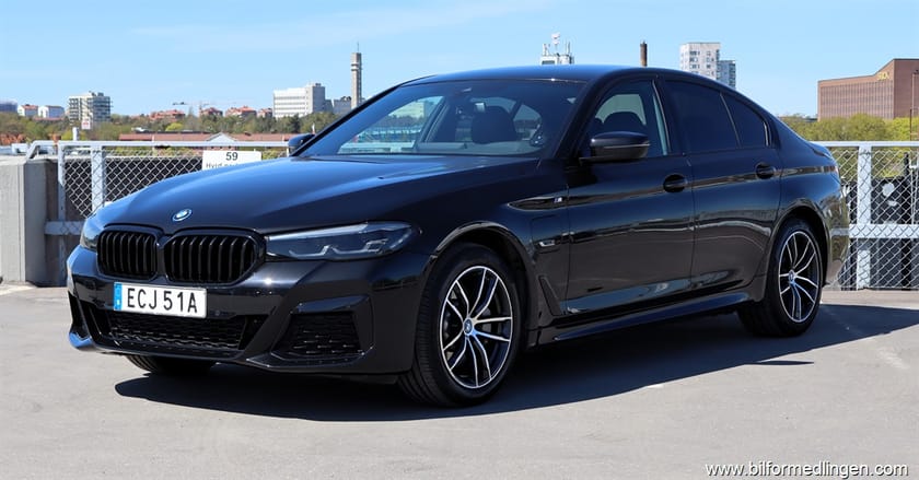 Bild 1 av BMW 530e xDrive Sedan Plug-In Hybrid M Sport S/V-hjul