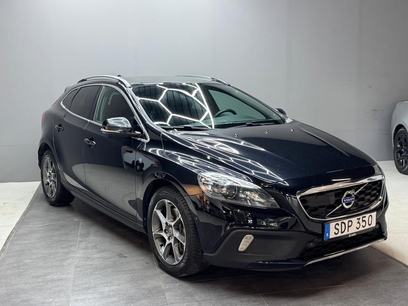 Bild 2 av Volvo V40 Cross Country D4 Ocean Race Business Edition Pro