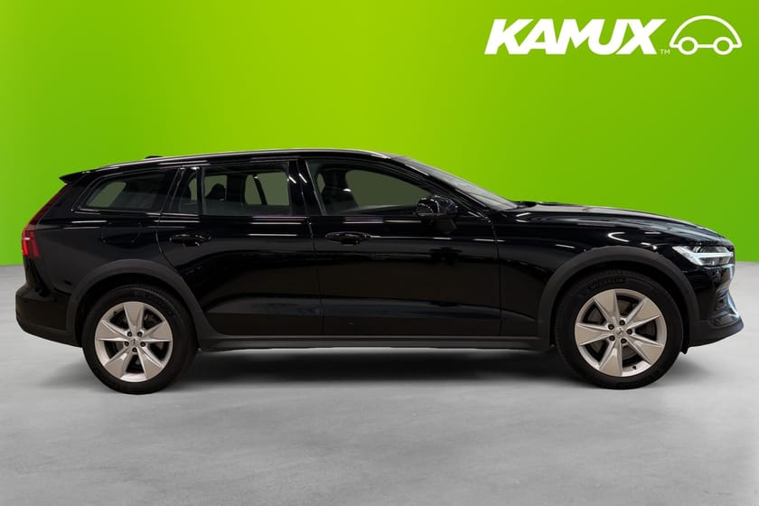 Bild 2 av Volvo V60 Cross Country D4 AWD Advanced Edt 190hk