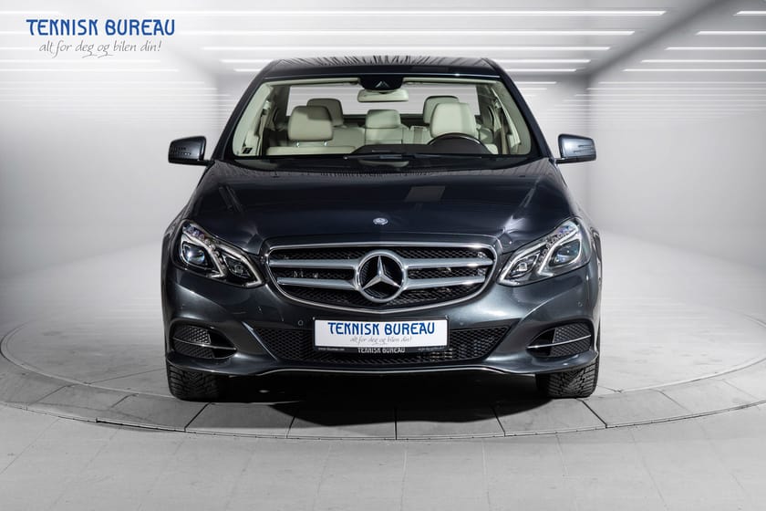 Bilde 4 av Mercedes-Benz E 250 BlueTEC 4MATIC 250d Aut. AMG+, Navi, Luft, R.Kamera, H.Feste++
