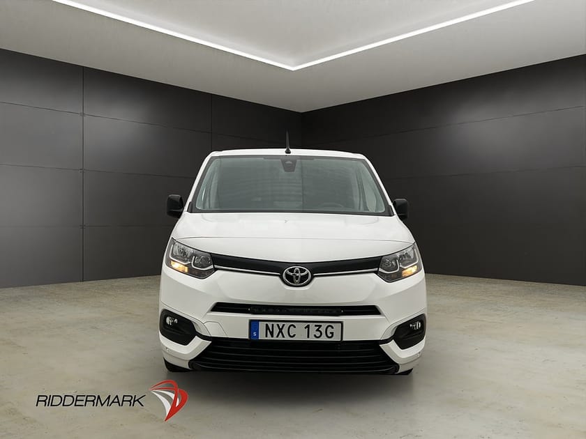 Bild 5 av Toyota ProAce City proace-city L2 Värm Drag 3-Sits Kamera CARPLAY Moms