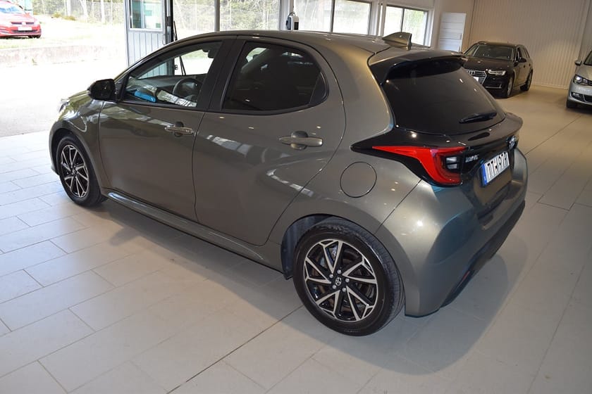 Bild 4 av Toyota Yaris Hybrid CVT Active Plus Euro 6