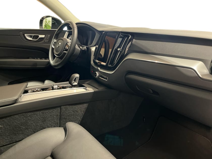 Bild 4 av Volvo XC60 T6 Plus Dark Edition