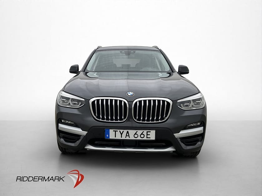 Bild 2 av BMW X3 xDrive20d 190hk Kamera Värmare CarPlay Navi Drag