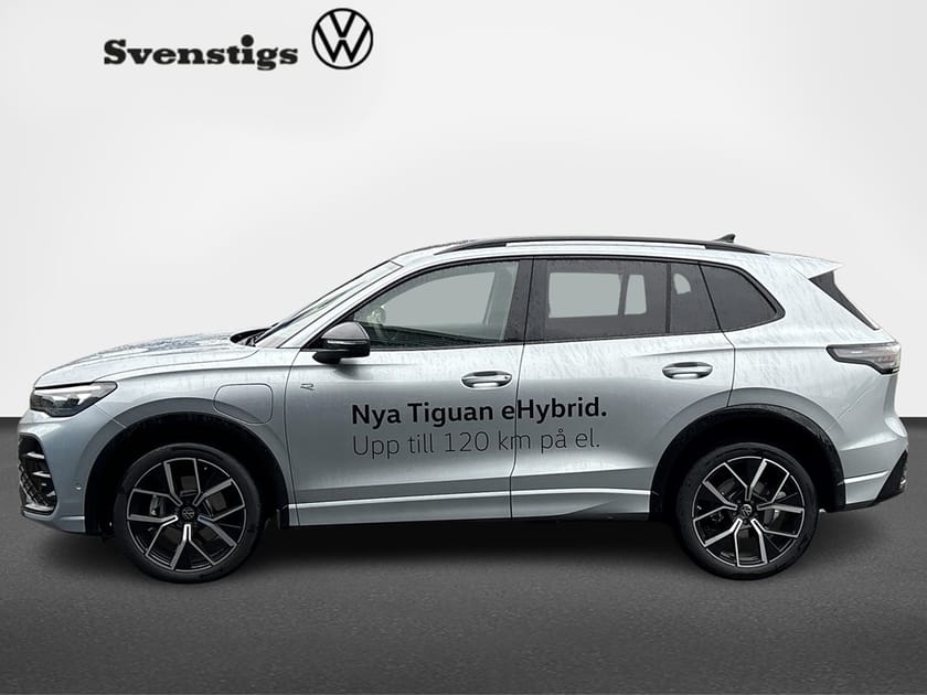 Bild 2 av Volkswagen Tiguan eHybrid R-Line E-Hybrid 272hk IQ-Matrix Dragkrok