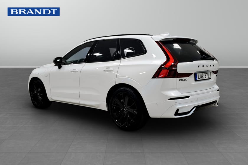 Bild 2 av Volvo XC60 T6 Plus Black Nordic Edition