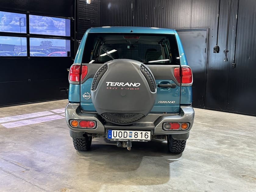 Bild 4 av Nissan Terrano II 5-dörrar 3.0 Di 4WD (154hk) 1-äg
