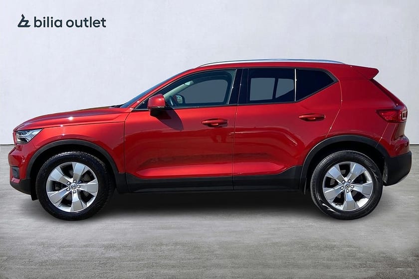 Bild 3 av Volvo XC40 B4 Momentum Advanced SE / Drag Värmare H/K Kamera VOC