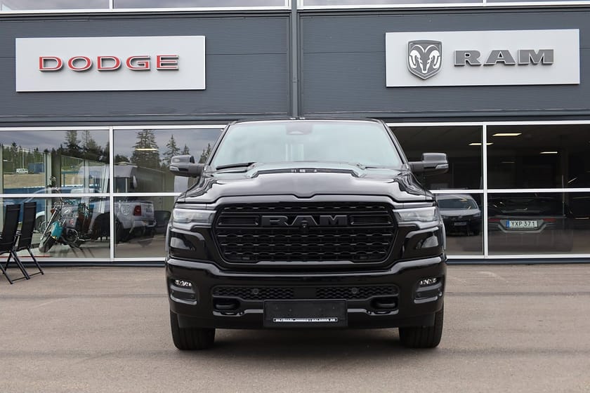 Bild 2 av RAM 1500 RHO Dodge Crew Cab Limited Night RAMBOX 548hk