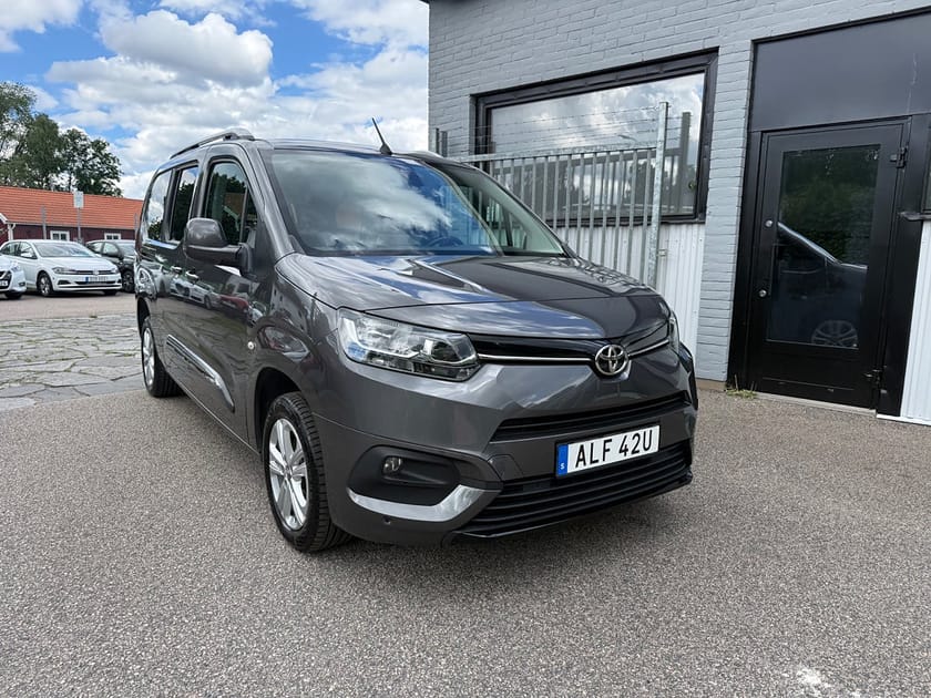 Bild 1 av Toyota ProAce City Verso 1.2T 130HK 7-SITSIG / AUTOMAT