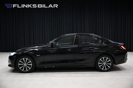 BMW 330e xDrive Sedan 292HK Navi|Widescreen|LED|Lågmil