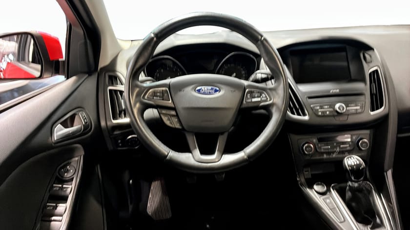 Bild 4 av Ford Focus NYA TITANIUM 5D 1.0 ECOBOOST 100HK 5VXL MAN
