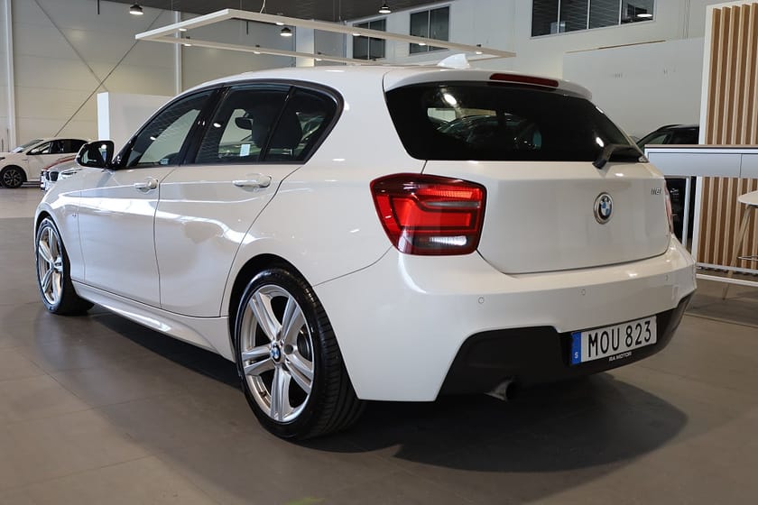 Bild 4 av BMW 116i 5-dörrars Steptronic M Sport PDC Blåtand Connected