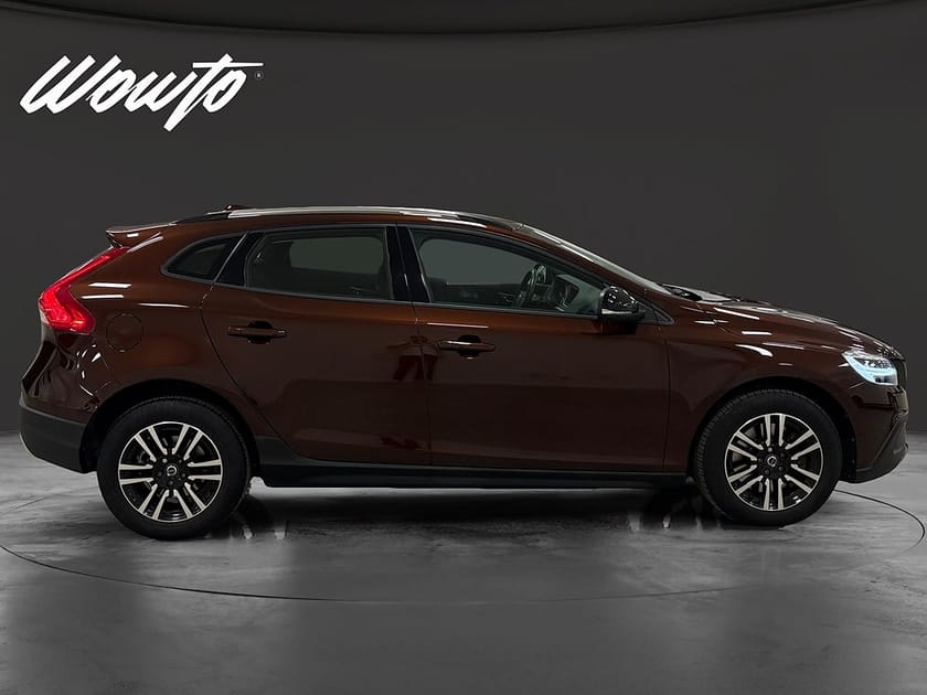 Bild 3 av Volvo V40 Cross Country D3 150HK Plus /Värmare /Navi