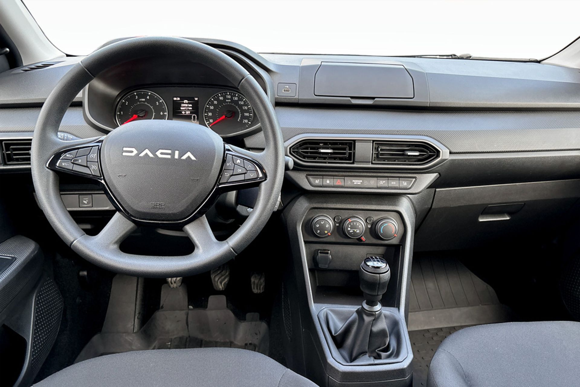 Dacia Sandero 1.0 TCe 2024, bild 4/9