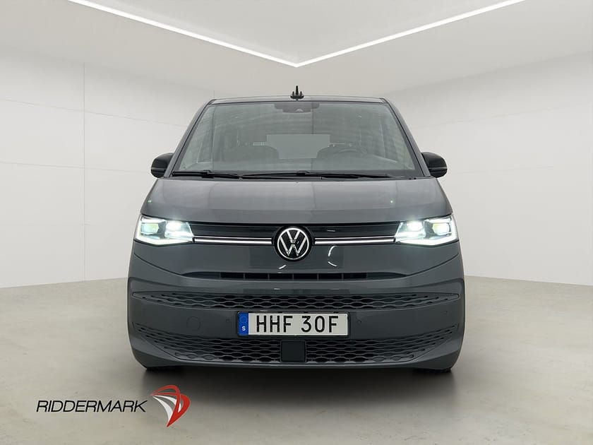 Bild 5 av Volkswagen Multivan eHybrid Cockpit Värmare Pano CARPLAY 6-Sits Moms
