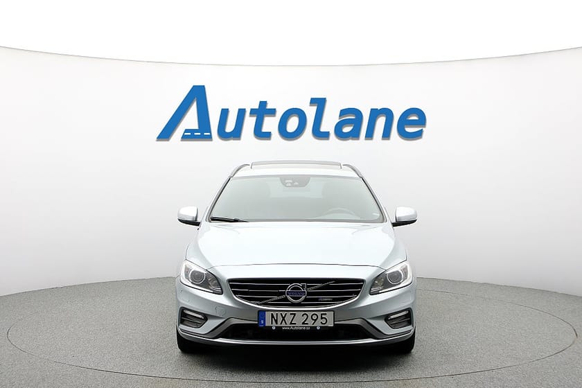 Bild 3 av Volvo V60 T3 R-Design Taklucka, Adaptiv, Minne, Drag 150hk