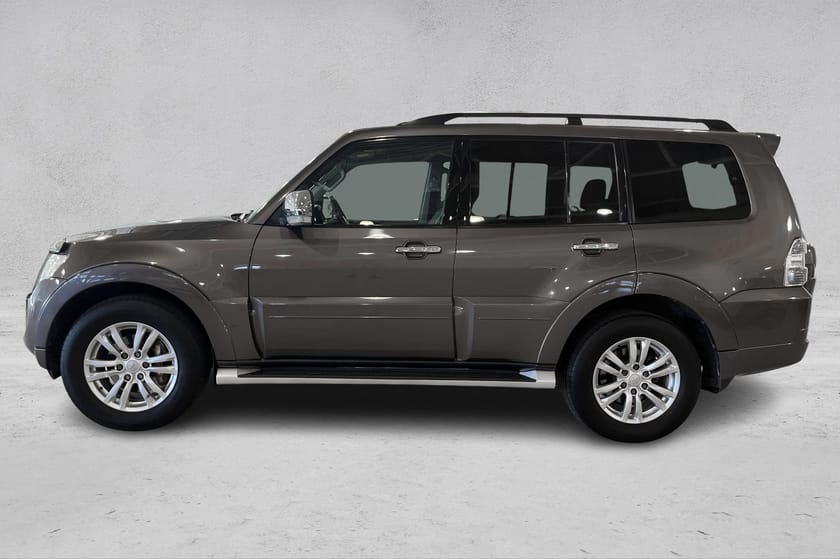 Bilde 2 av Mitsubishi Pajero 5-dørs | Godt vedlikeholdt | 3,5t hengervekt | 4x4 |