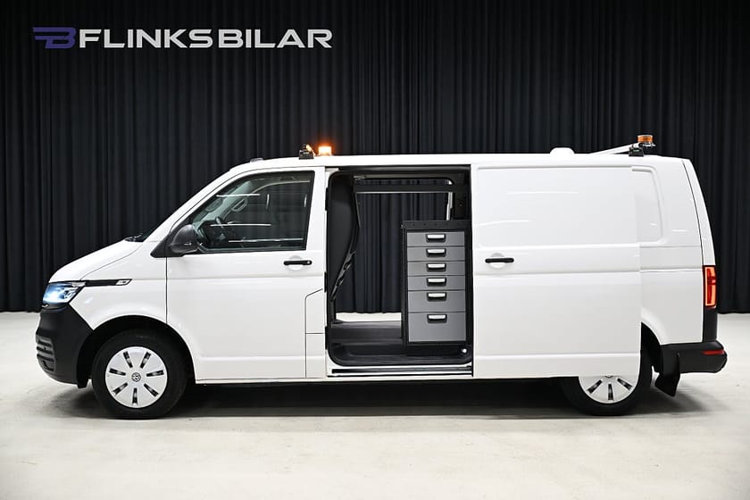 Bild 1 av Volkswagen Transporter 4M 150HK L2 Servicebil|Dubbeldörr|V-Inredd|Moms|SeUtr!