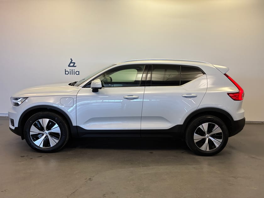 Bild 3 av Volvo XC40 Recharge T4 Inscription Expression / Keyless / Dragkrok / BLIS / Backkamera /