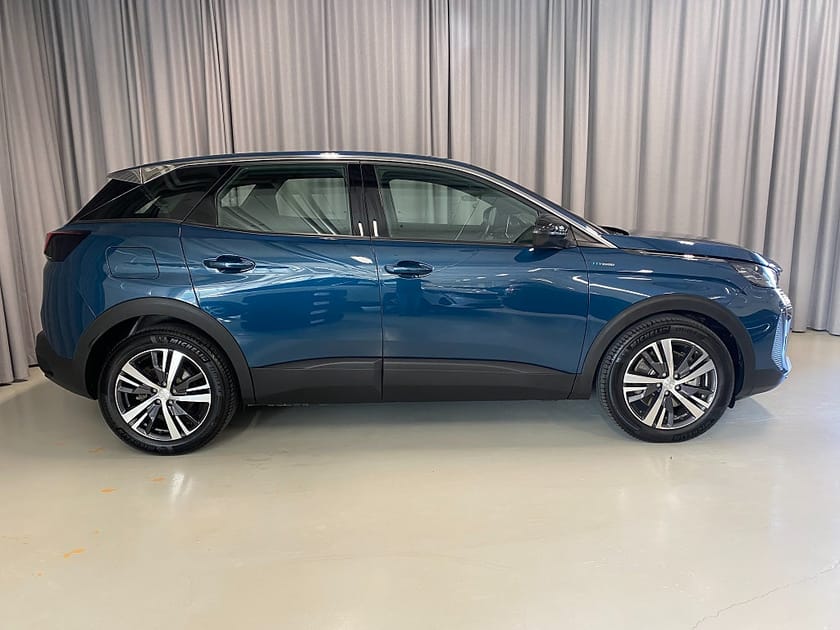 Bild 3 av Peugeot 3008 HYBRID 225 Active Plug-In 225hk.