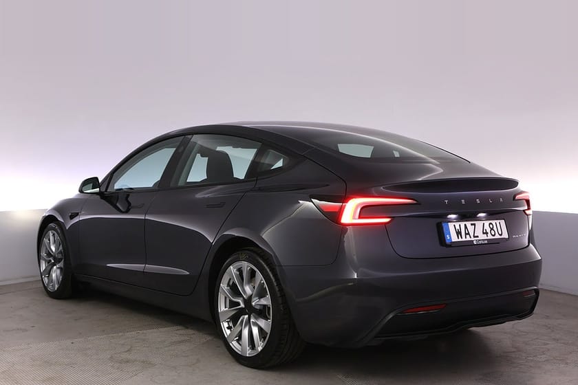 Bild 4 av Tesla Model 3 Long Range AWD Highland Autopilot Panorama