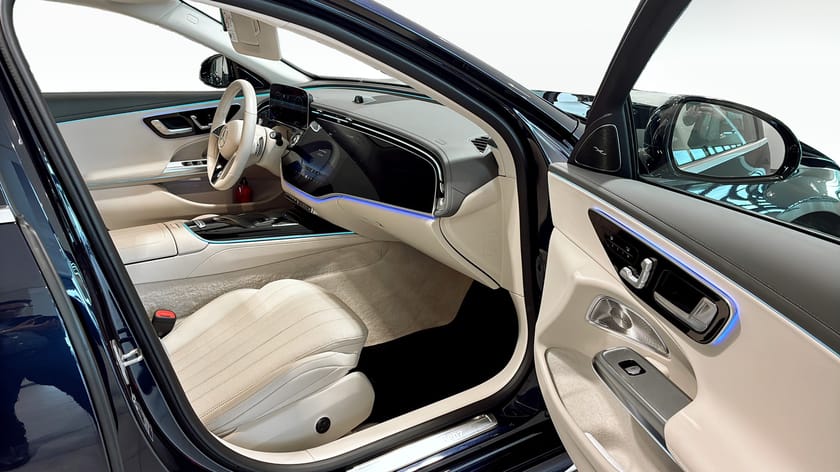 Bild 3 av Mercedes-Benz E 300 de 4MATIC T