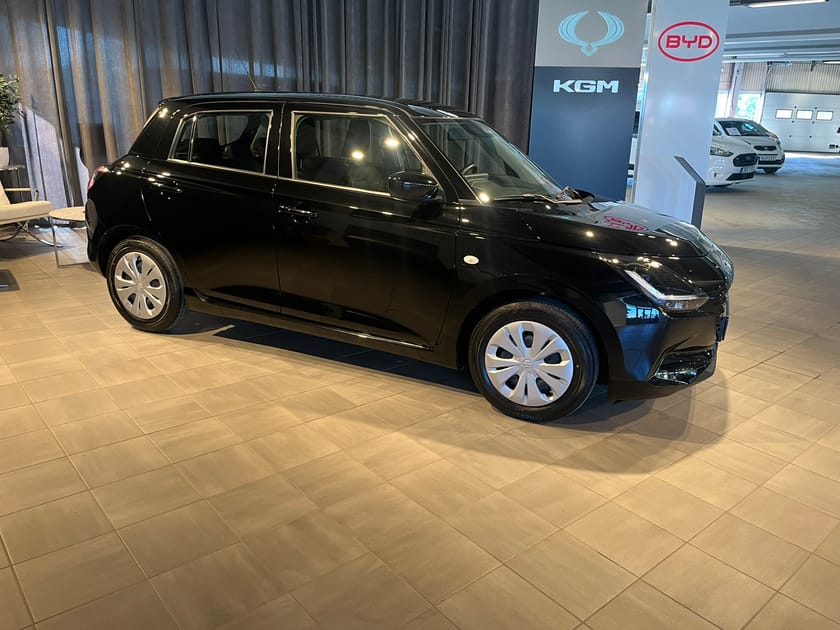 Bild 2 av Suzuki Swift Hybrid Hybrid/ Vinterhjul