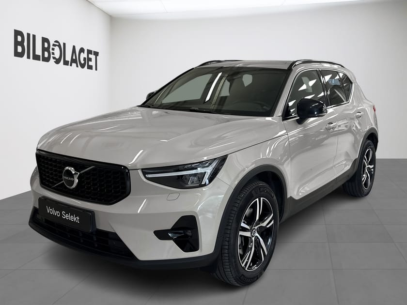 Bild 1 av Volvo XC40 B4 FWD Bensin Plus Dark