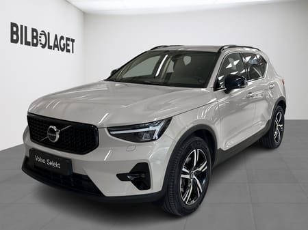 Volvo XC40 B4 FWD Bensin Plus Dark