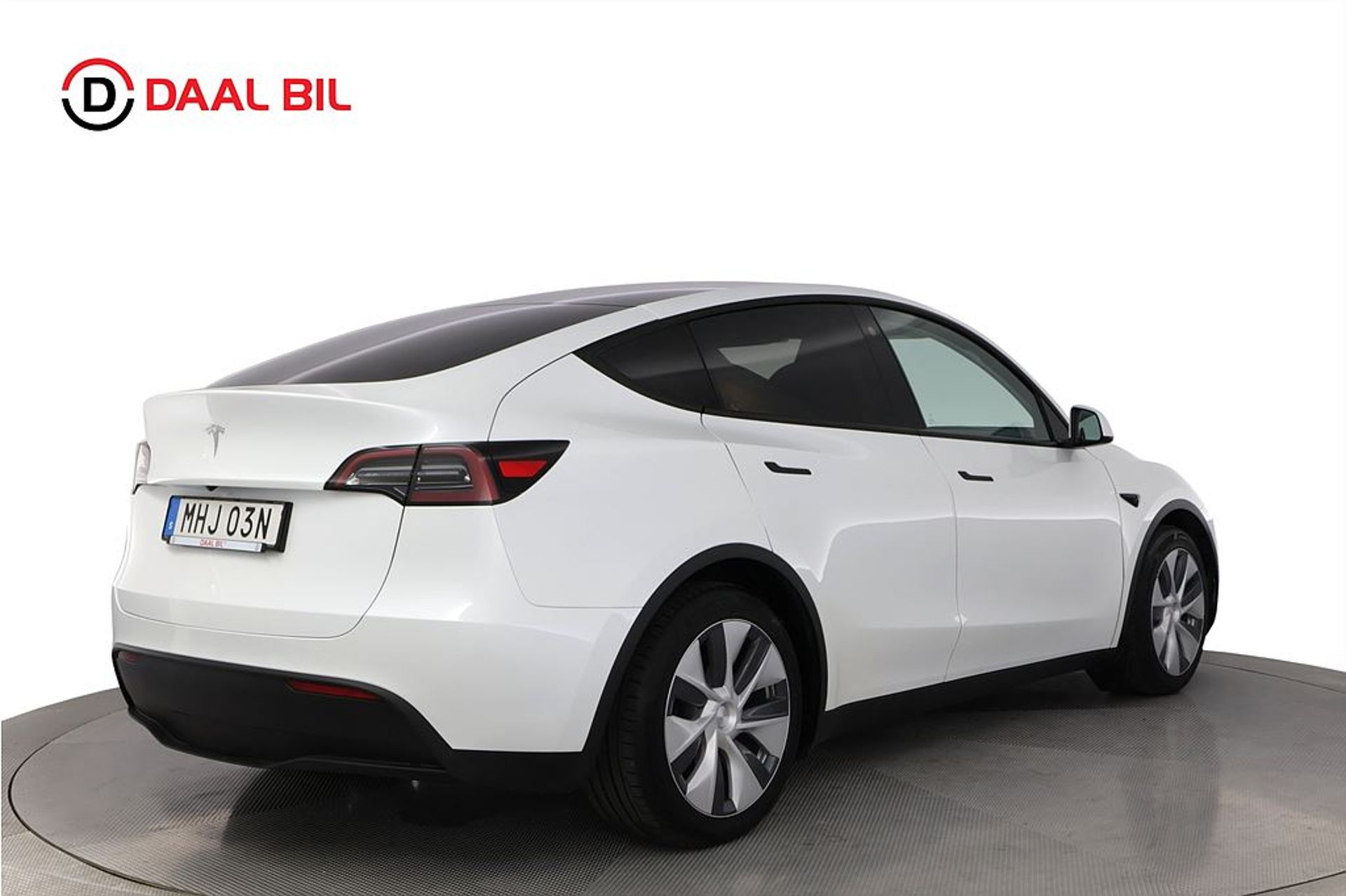 Tesla Model Y 2023, kuva 6/10
