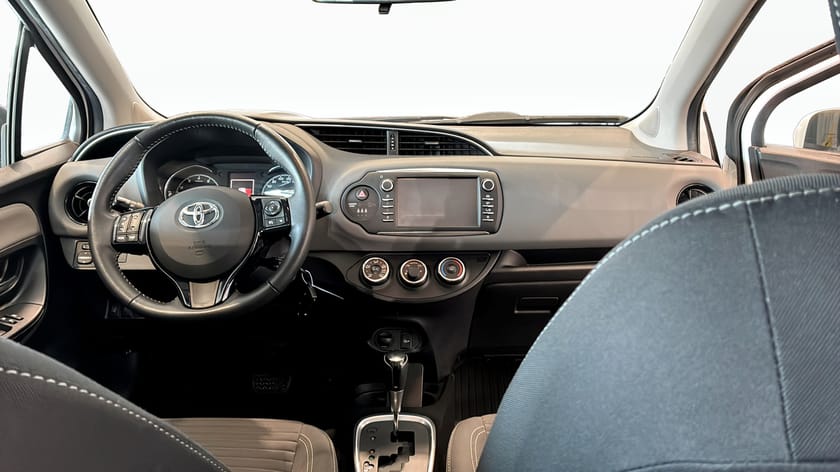 Bild 4 av Toyota Yaris 5-D 1.5 VVT-iE Active 111hk Backkamera