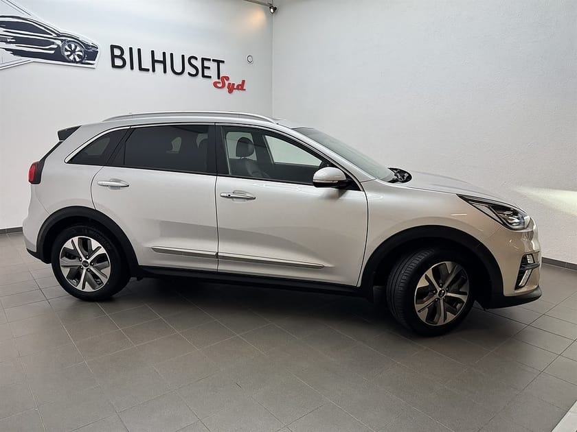 Bild 2 av Kia e-Niro 64 kWh 204hk Advance Plus Tech Tlucka/JBL/Krok/Navi