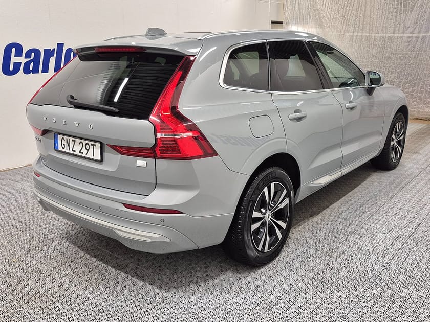 Bild 4 av Volvo XC60 T6 Recharge Core Bright plug in AWD 350HK 4x4 Panorama