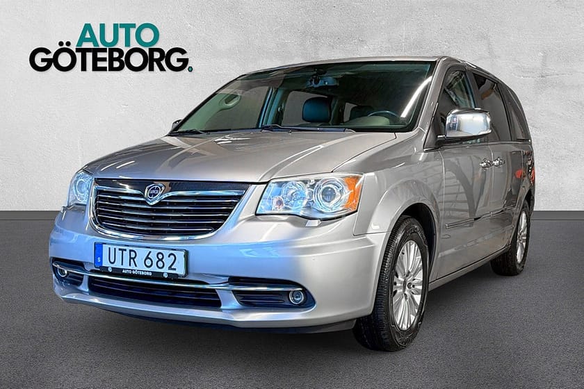 Bild 1 av Lancia Voyager 2.8 LX 7Sits TV/DVD Stow n Go 7-Sits GPS Kamera 1-Ägare