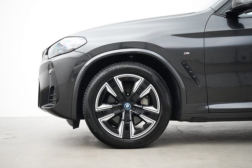 Bild 2 av BMW iX3