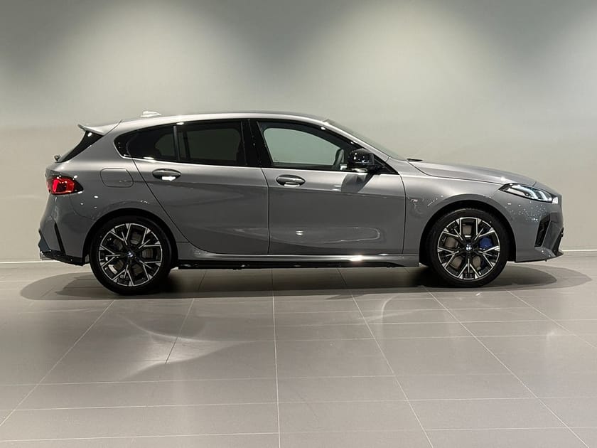 Bild 3 av BMW M135 xDrive M135i Privatleasing från 4.153kr/mån 24 månader