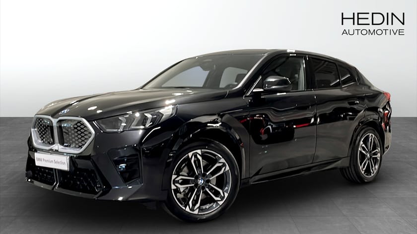 Bild 1 av BMW iX2 xDrive30 M Sport / Drag / Rattvärme