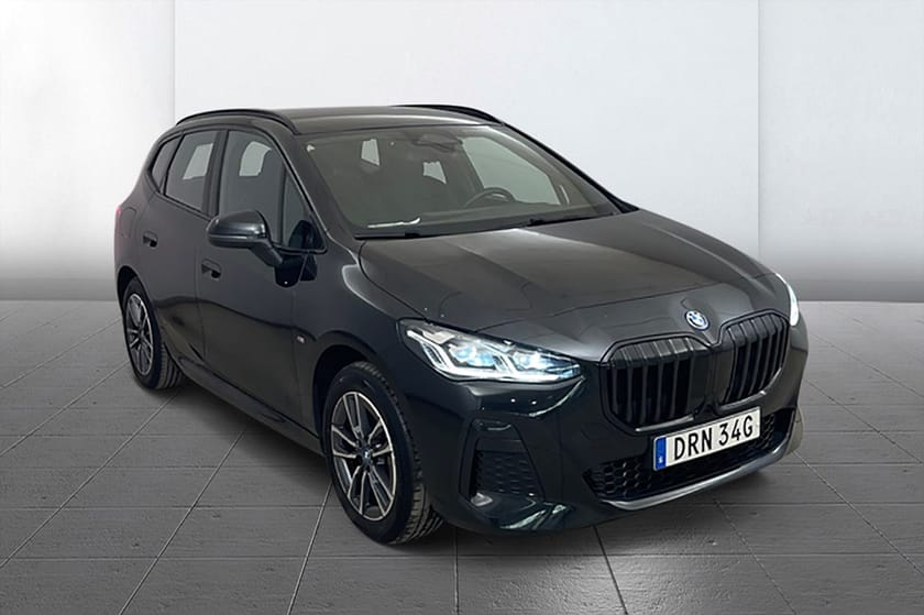 Bild 3 av BMW 225e xDrive Active Tourer M Sport Shadow PremiumPro Drag Cockpit MOMS