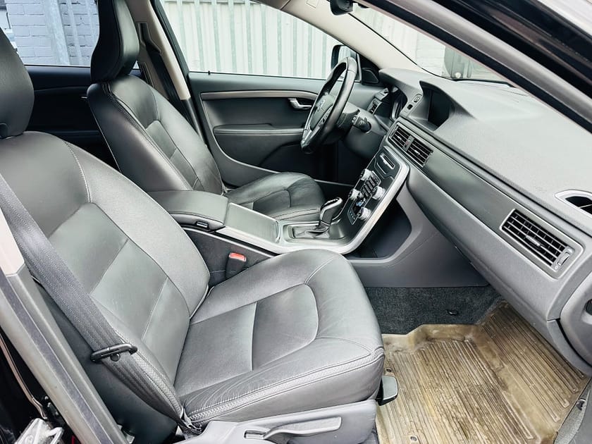 Bild 5 av Volvo XC70 D4 AWD 220HK AUTOMAT POLESTAR CLASSIC SUMMUM / NAVI