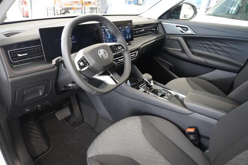 Bild 2 av MG HS PHEV