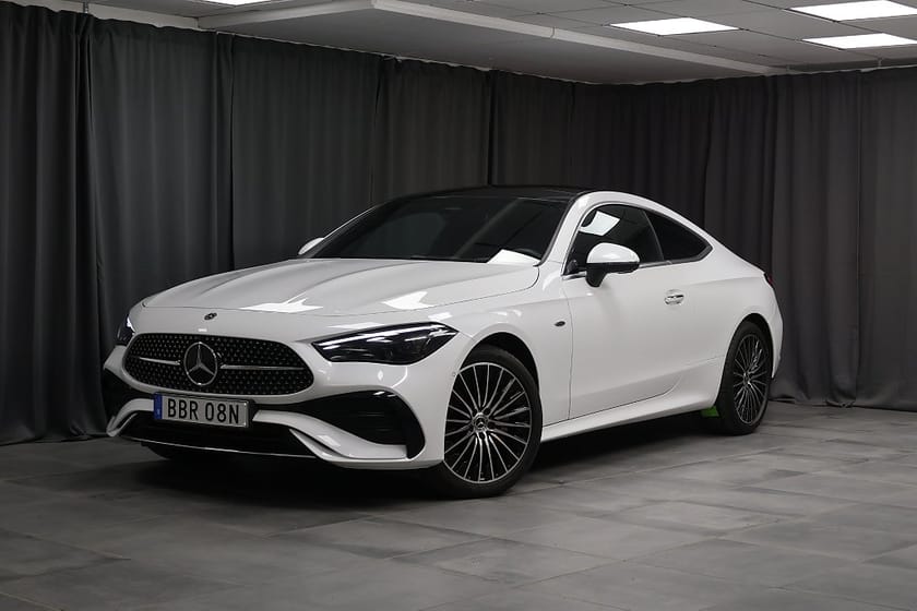 Bild 1 av Mercedes-Benz CLE 300 e Coupé AMG Premium Plus Pano HUD Burmester Moms