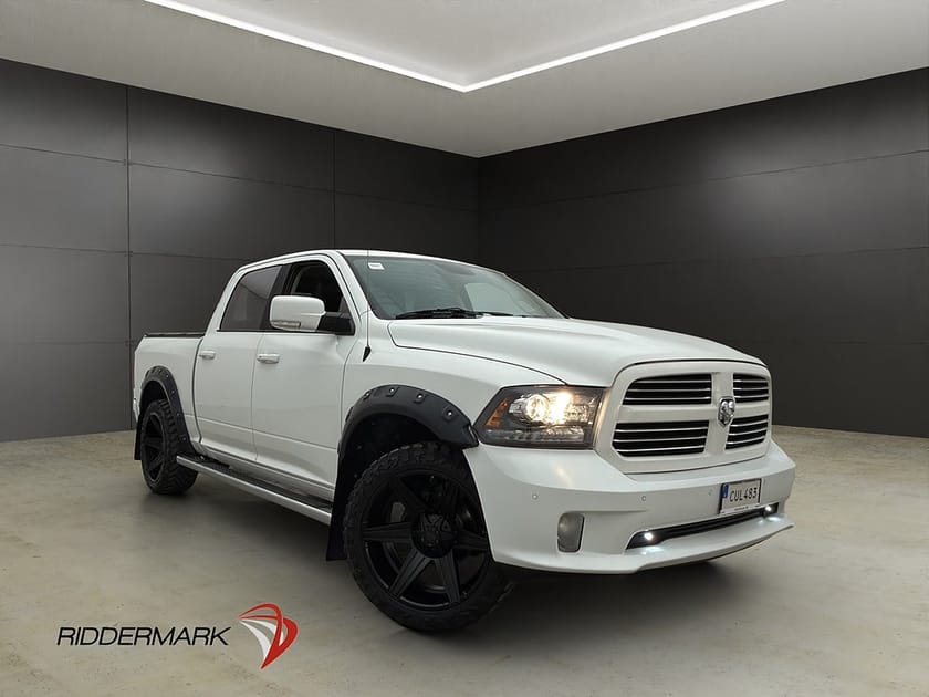 Bild 1 av RAM 1500 Crew Cab Dodge Sport 5.7 4x4 Luft Drag Alpine Taklucka Moms