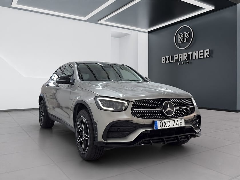 Bild 3 av Mercedes-Benz GLC 300 e Coupé 4MATIC 9G-Tronic AMG Line/SE SPEC